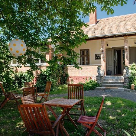 Káli44 Vendégház Révfülöp Exterior foto
